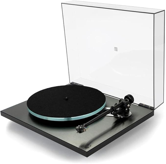 Rega Planar 3 RS Edition im Test – Foto ProduktBewertet